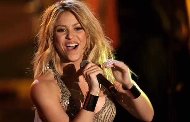 Shakira Set To Perform At The Academy Of Country Music Awards
