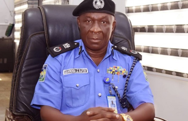 Policeman injured, vehicle damaged by hoodlums in Delta community