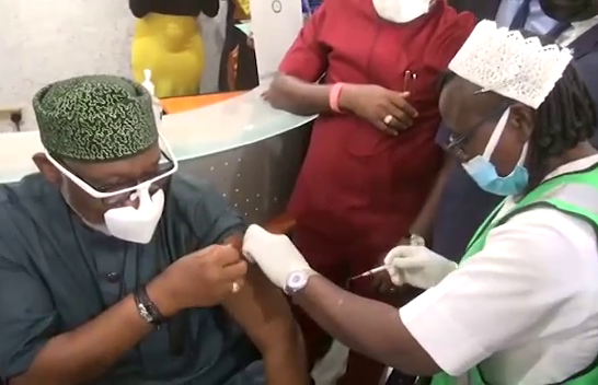 Akeredolu Takes First Jab, Flags-Off Vaccination in Ondo