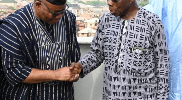 Akpabio Visits Obasanjo on His Presidential Ambition