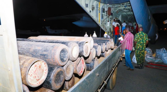 NAF Delivers 117 Cylinders of LOX to COVID-19 Centers in Abuja