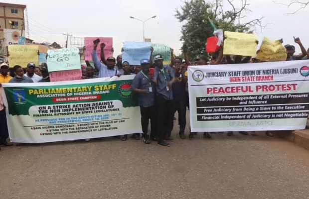 Ogun JUSUN, PASAN Protest over Autonomy