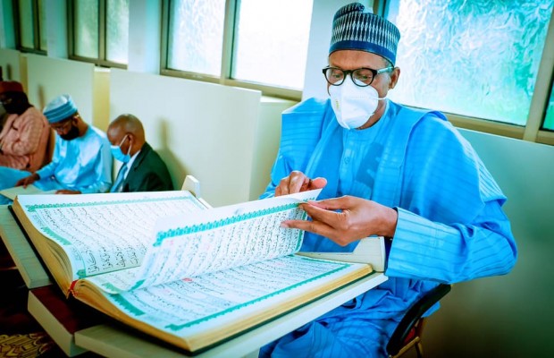 President Buhari Joins Worshippers for Annual Tafsir