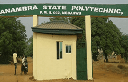 Anambra poly students protest lack of accreditation