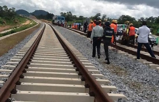 FG raises alert as vandals steal clips on Lagos-Ibadan rail line